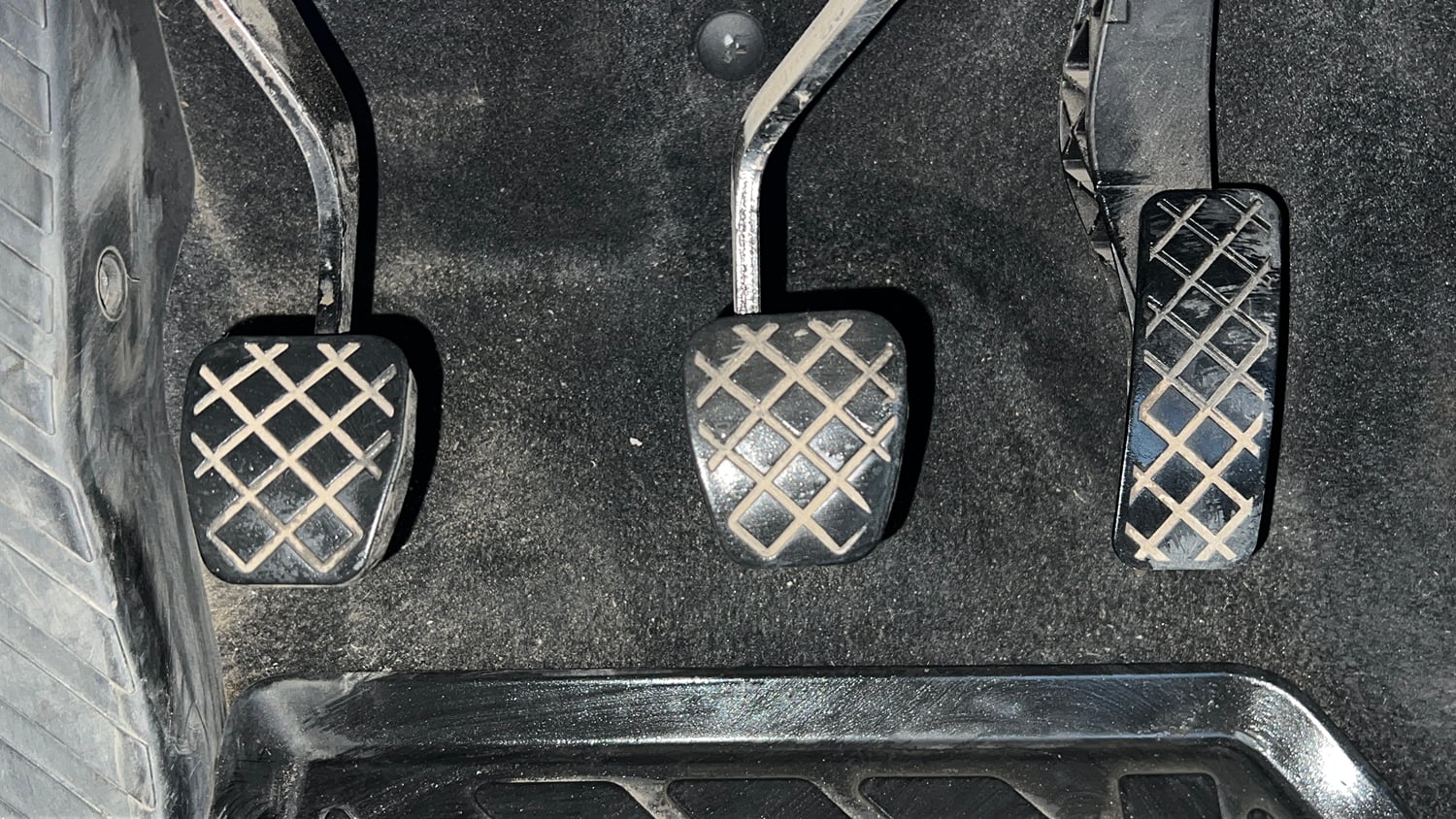 Used 2023 Volkswagen Taigun Highline 1.0 TSI MT Petrol Manual interior PEDALS VIEW