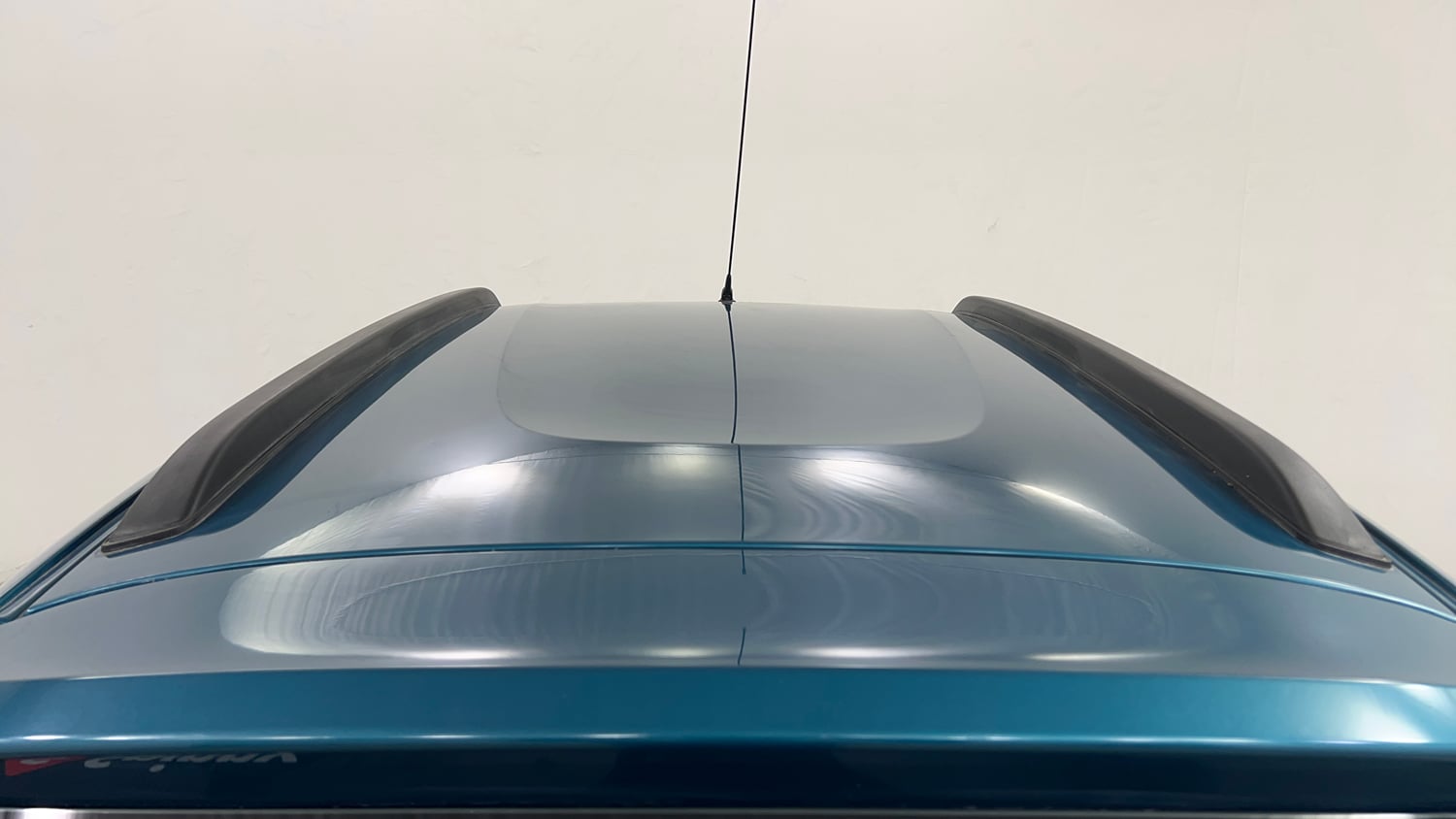 Used 2019 Renault Kwid CLIMBER 1.0 AMT Opt Petrol Automatic exterior EXTERIOR ROOF VIEW