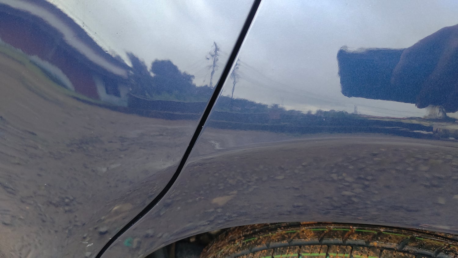 Used 2022 Maruti Suzuki Swift VXi Petrol Manual dents MINOR DENT