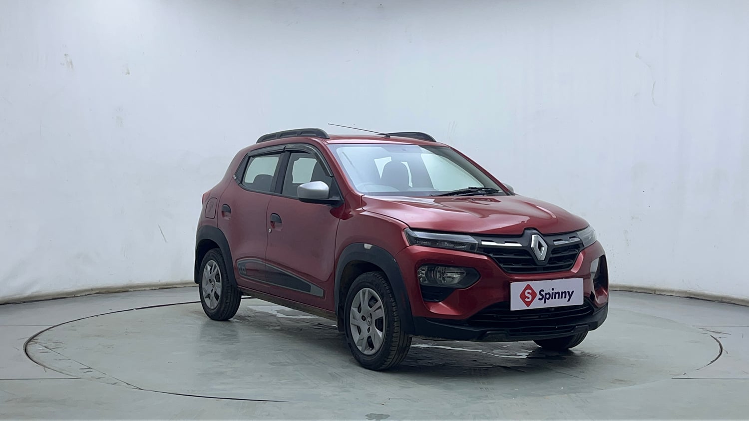 Used 2020 Renault Kwid RXT 1.0 Opt Petrol Manual exterior RIGHT FRONT CORNER VIEW
