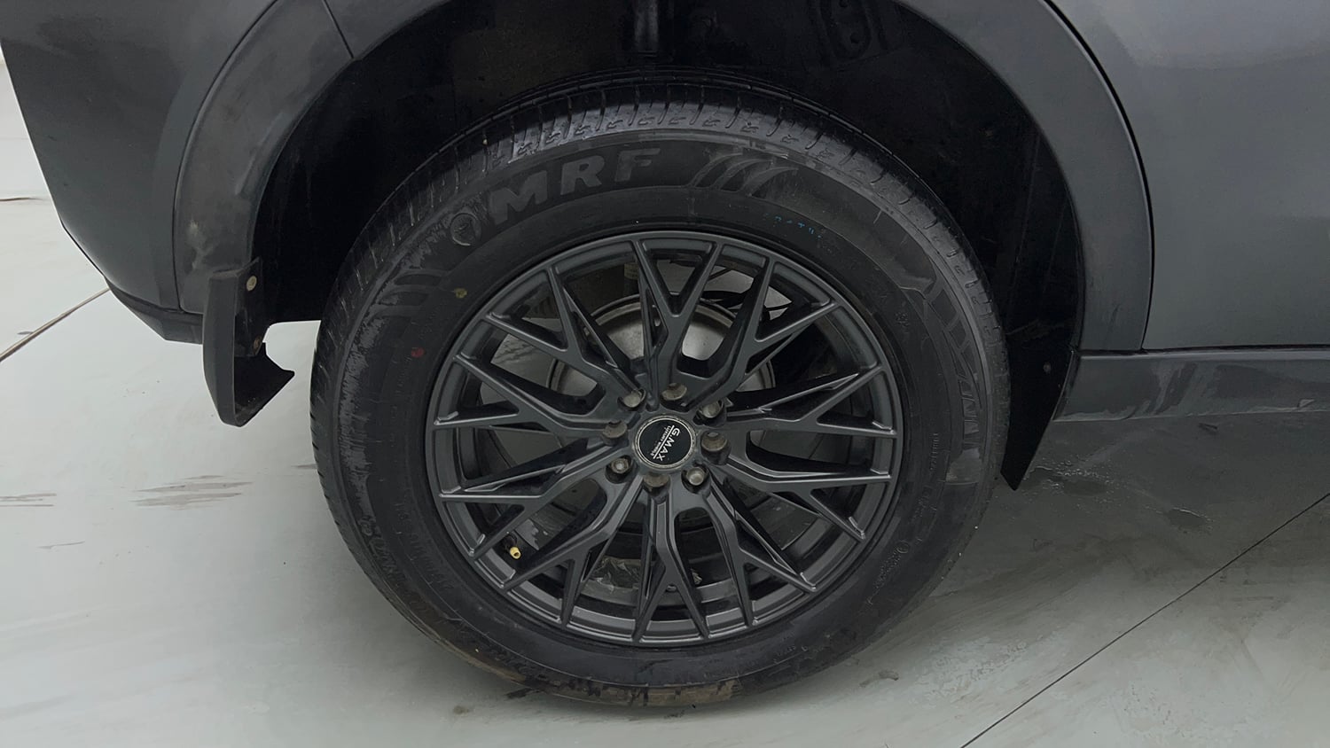 Used 2021 Tata Nexon XZA Plus Petrol Automatic tyres RIGHT REAR TYRE RIM VIEW