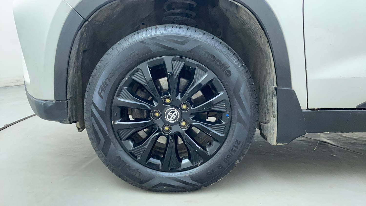 Used 2022 Toyota Urban Cruiser High Grade AT Petrol Automatic tyres LEFT FRONT TYRE RIM VIEW