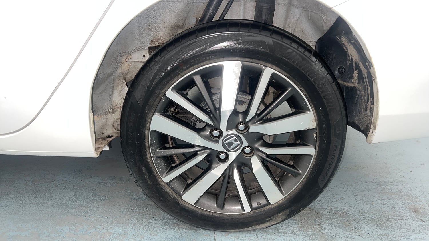 Used 2022 Honda City VX Diesel Diesel Manual tyres LEFT REAR TYRE RIM VIEW