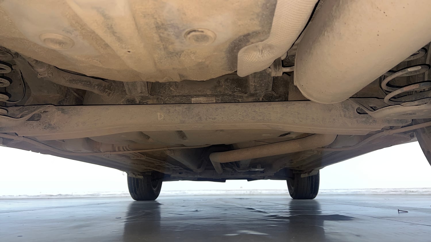 Used 2022 Kia Sonet GTX Plus 1.5 AT Diesel Automatic extra REAR UNDERBODY VIEW (TAKEN FROM REAR)