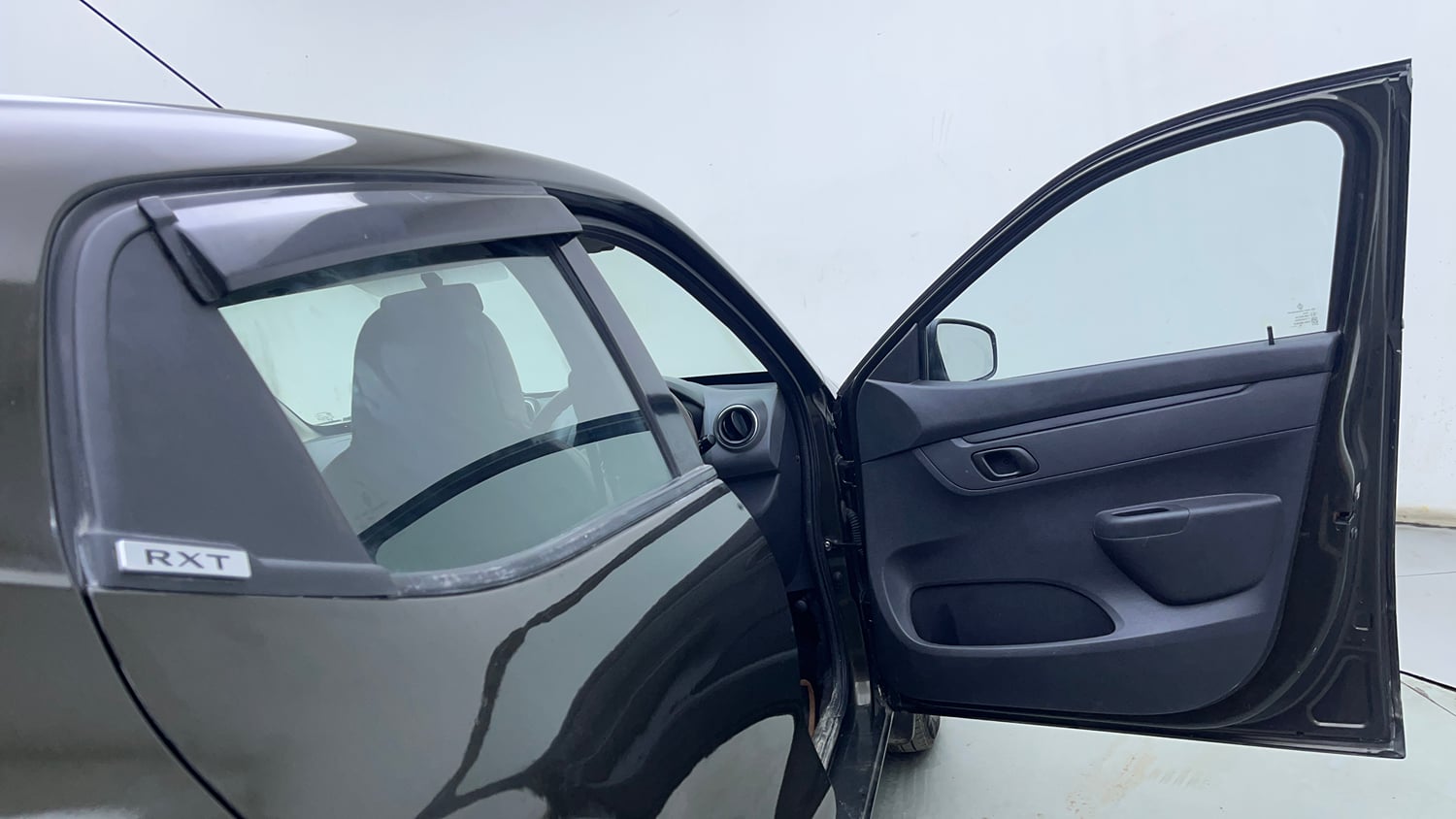 Used 2016 Renault Kwid RXT Petrol Manual interior RIGHT FRONT DOOR OPEN VIEW