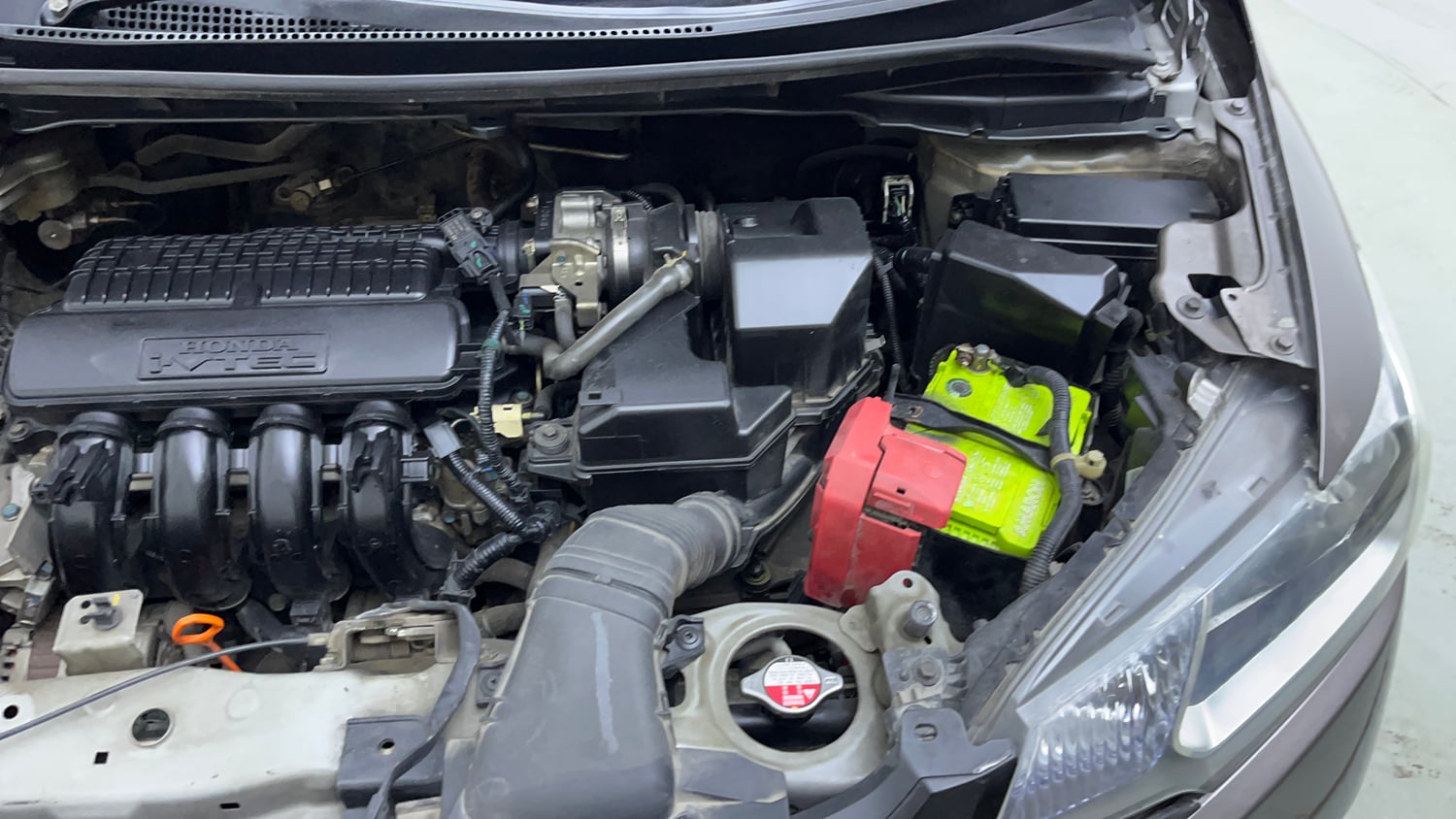 Used 2017 Honda Jazz V Petrol Petrol Manual engine ENGINE LEFT SIDE VIEW