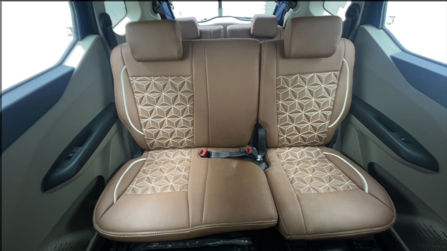 Used 2022 Renault Triber RXZ Petrol Manual interior REAR SEAT CONDITION VIEW