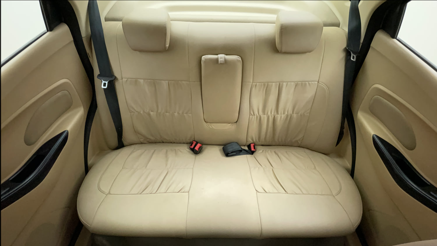 Used 2017 Ford Figo Aspire Titanium 1.2 Ti-VCT Petrol Manual interior REAR SEAT CONDITION VIEW