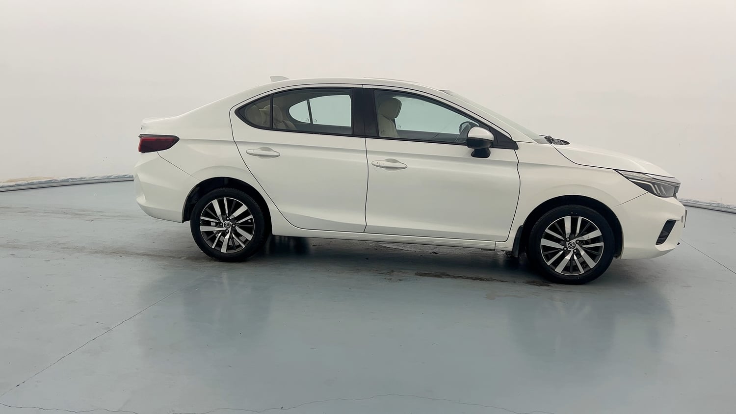 Used 2022 Honda City VX Diesel Diesel Manual exterior RIGHT SIDE VIEW