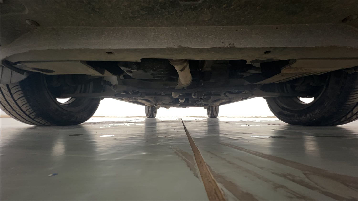 Used 2019 Tata Tiago Revotron XZ Petrol Manual extra FRONT LEFT UNDERBODY VIEW