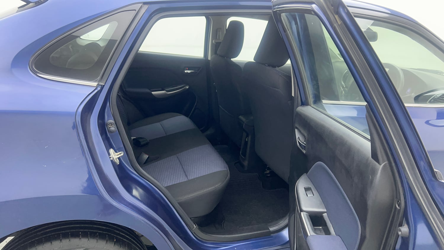Used 2021 Maruti Suzuki Baleno Zeta Petrol Manual interior RIGHT SIDE REAR DOOR CABIN VIEW