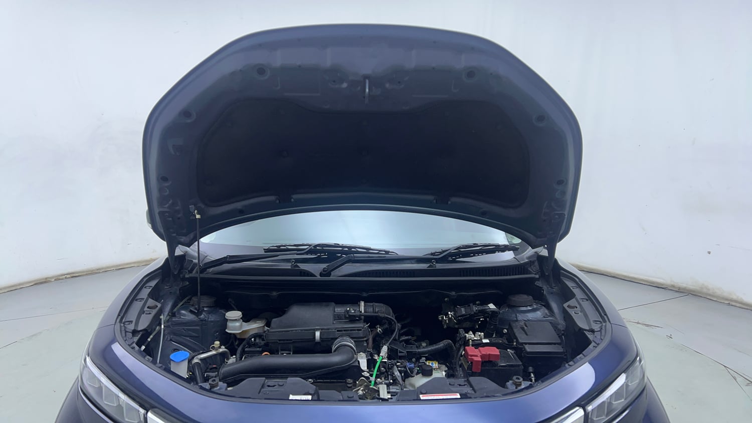 Used 2024 Maruti Suzuki Fronx Delta Plus 1.2L AGS Petrol Automatic engine ENGINE & BONNET OPEN FRONT VIEW