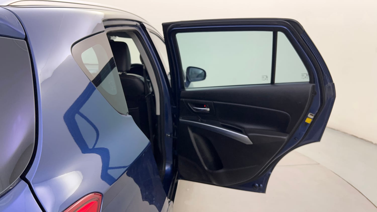 Used 2018 Maruti Suzuki S-Cross Alpha 1.3 Diesel Manual interior RIGHT REAR DOOR OPEN VIEW