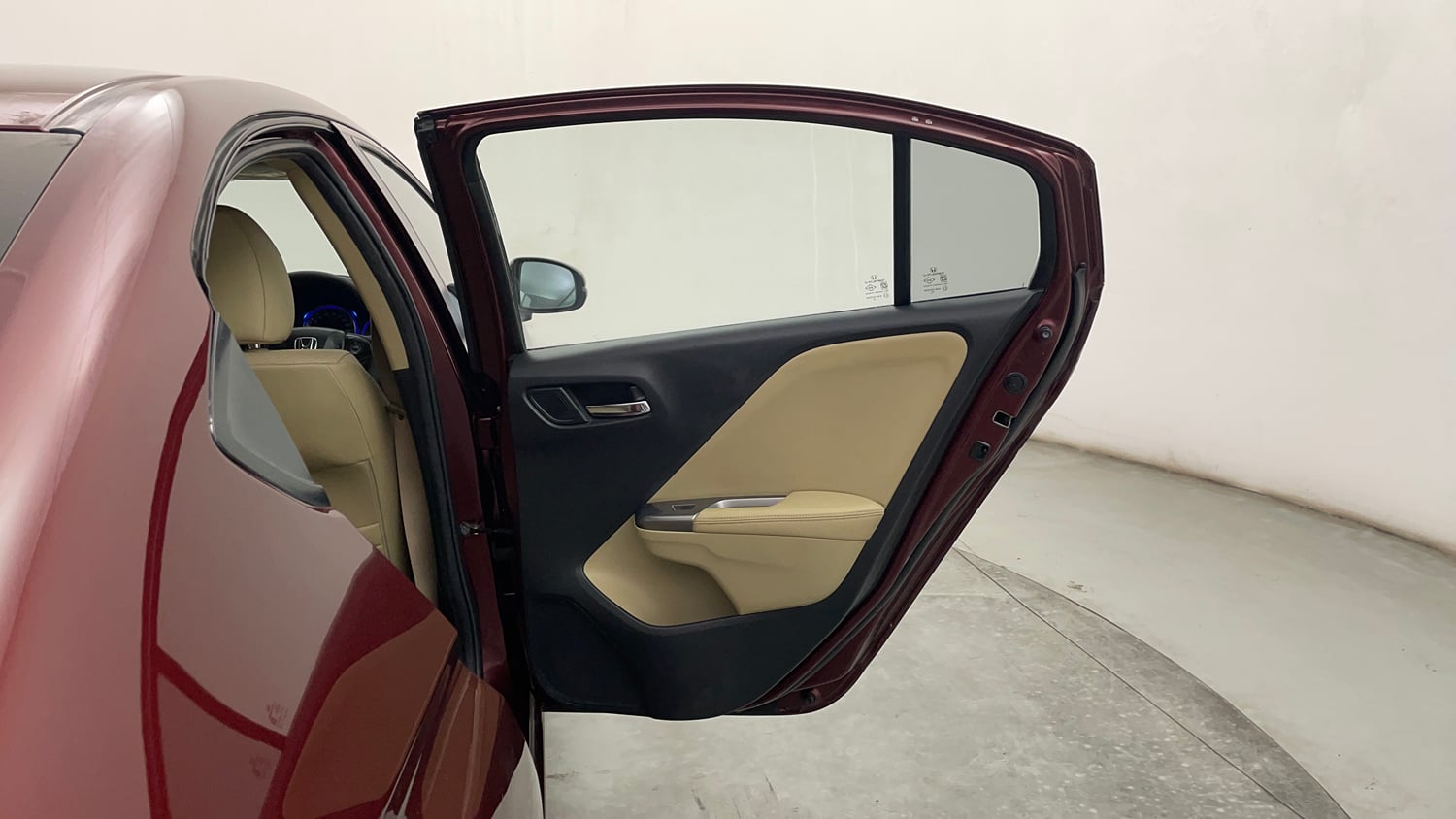 Used 2016 Honda City VX (O) MT Petrol Manual interior RIGHT REAR DOOR OPEN VIEW