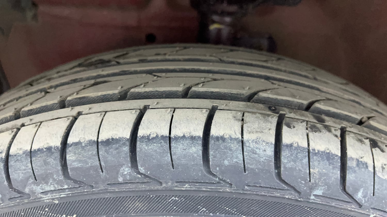 Used 2014 Maruti Suzuki Celerio VXi Petrol Manual tyres LEFT FRONT TYRE TREAD VIEW