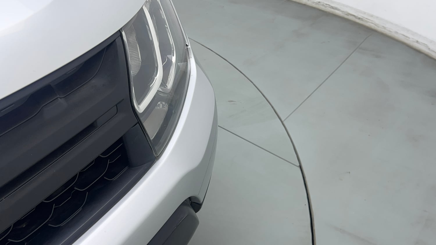 Used 2019 Renault Duster RXS CVT Petrol Automatic dents MINOR SCRATCH