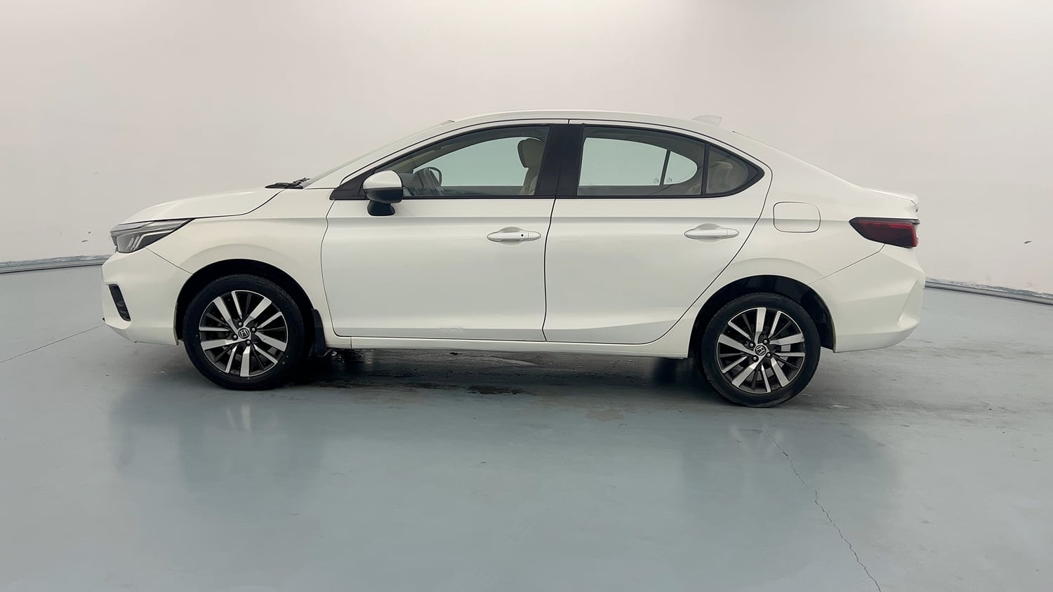 Used 2022 Honda City VX Diesel Diesel Manual exterior LEFT SIDE VIEW