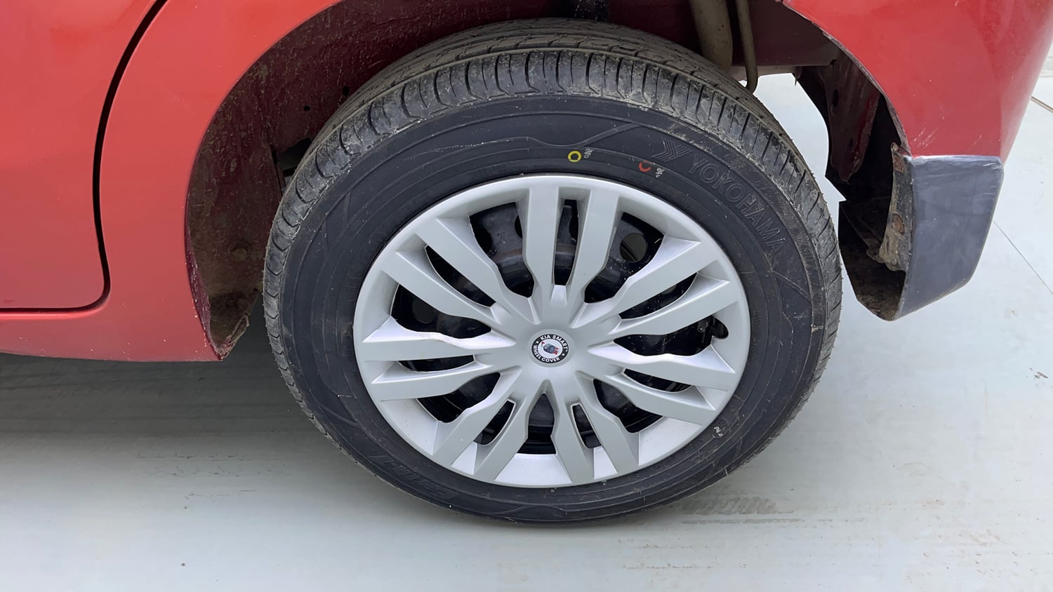 Used 2014 Maruti Suzuki Celerio VXi Petrol Manual tyres LEFT REAR TYRE RIM VIEW