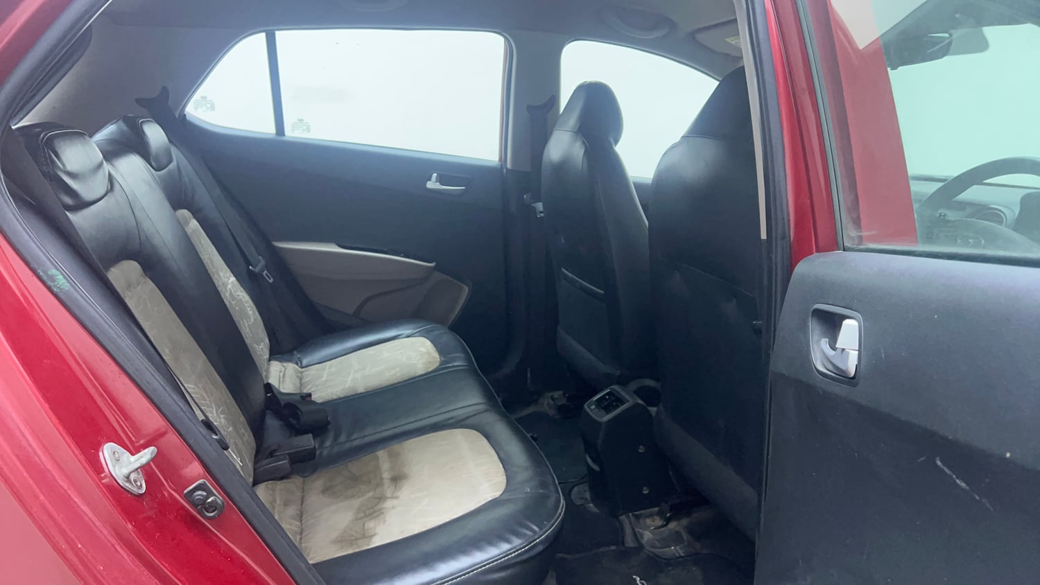 Used 2019 Hyundai Grand i10 Sportz U2 1.2 CRDi Diesel Manual interior RIGHT SIDE REAR DOOR CABIN VIEW