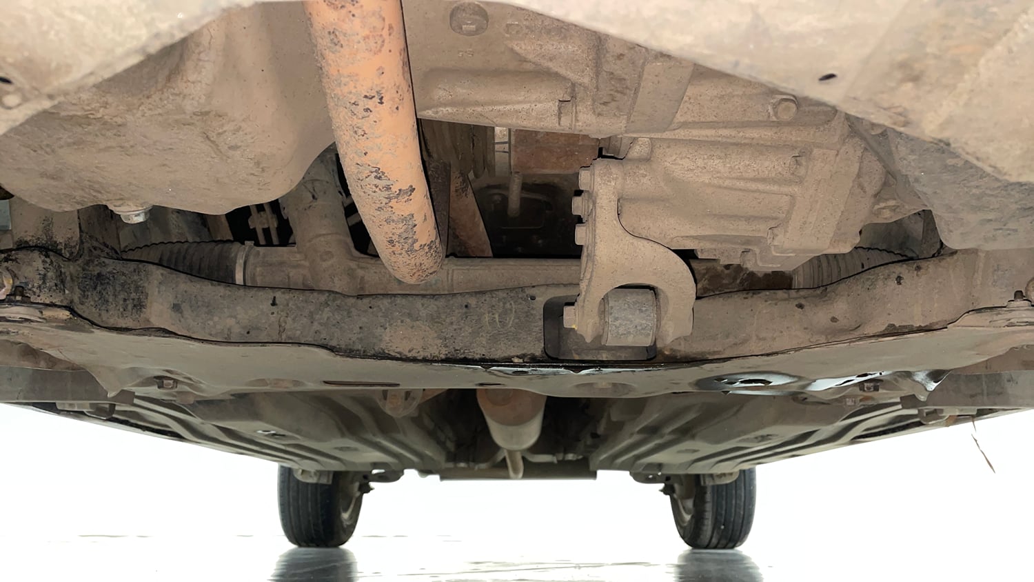 Used 2022 Toyota Urban Cruiser High Grade AT Petrol Automatic extra FRONT LEFT UNDERBODY VIEW