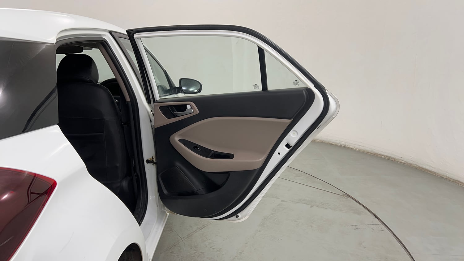 Used 2019 Hyundai Elite i20 Asta 1.2 (O) Petrol Manual interior RIGHT REAR DOOR OPEN VIEW