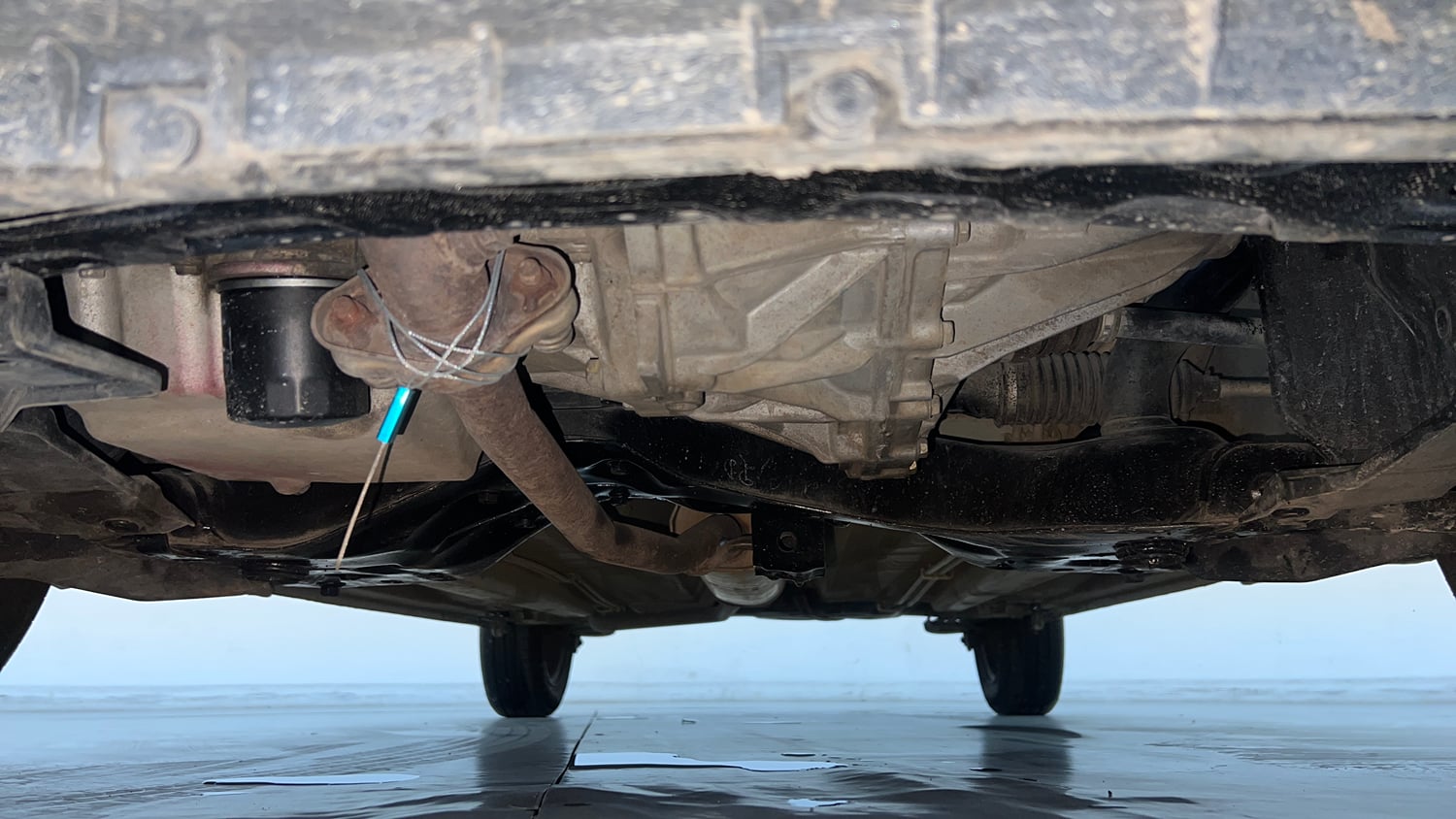 Used 2019 Maruti Suzuki Celerio VXi AMT Petrol Automatic extra FRONT LEFT UNDERBODY VIEW