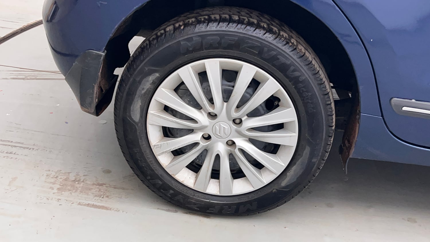 Used 2021 Maruti Suzuki Baleno Delta Petrol Manual tyres RIGHT REAR TYRE RIM VIEW