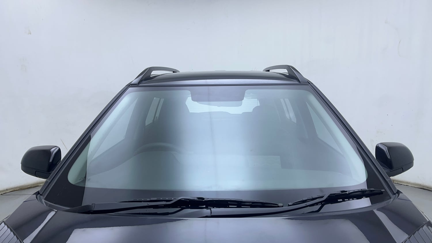Used 2024 Hyundai Exter SX (O) 1.2 AMT Petrol Automatic exterior FRONT WINDSHIELD VIEW