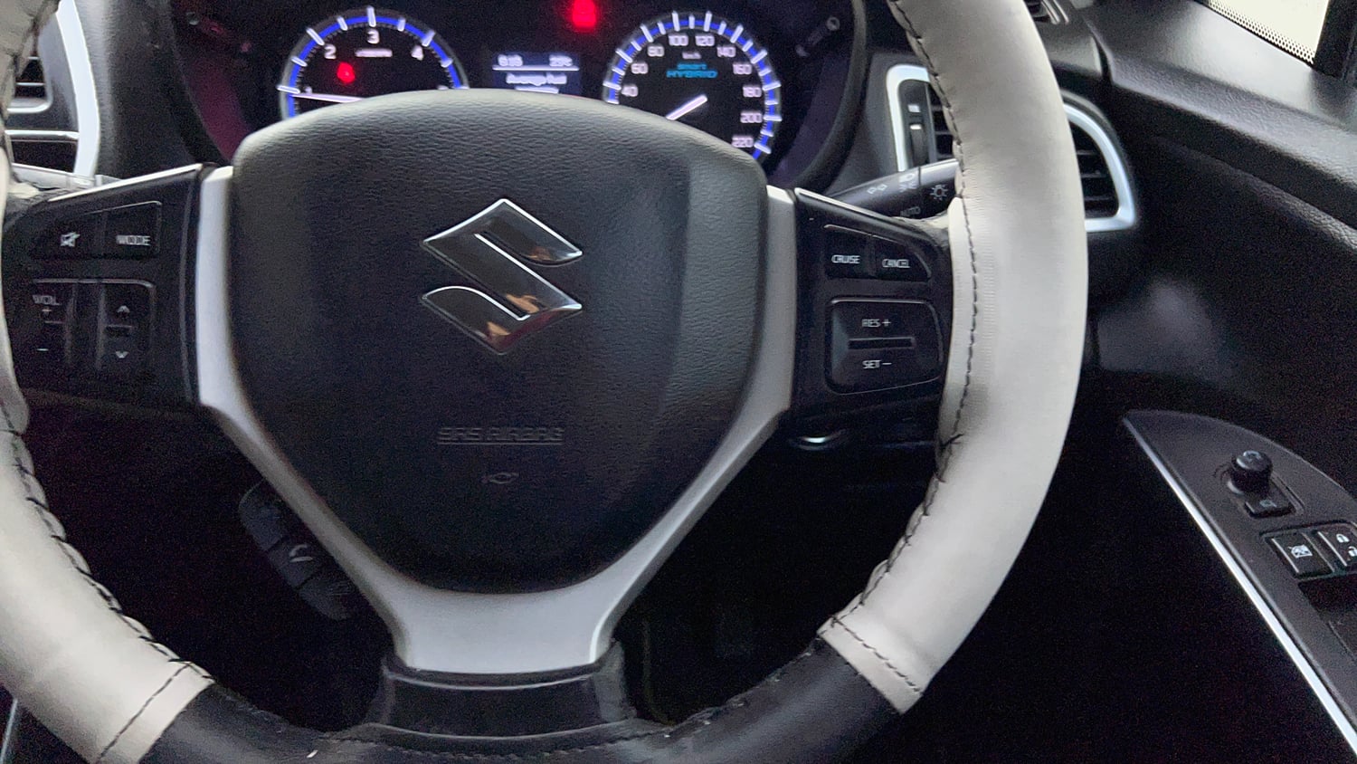 Used 2018 Maruti Suzuki S-Cross Alpha 1.3 Diesel Manual top_features Cruise control