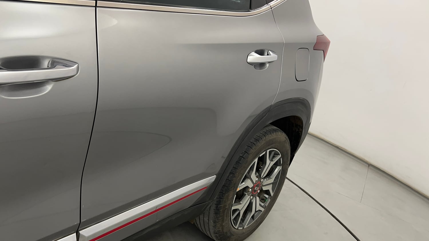 Used 2020 Kia Seltos GTX Plus AT 1.5 Diesel Diesel Automatic dents MINOR SCRATCH