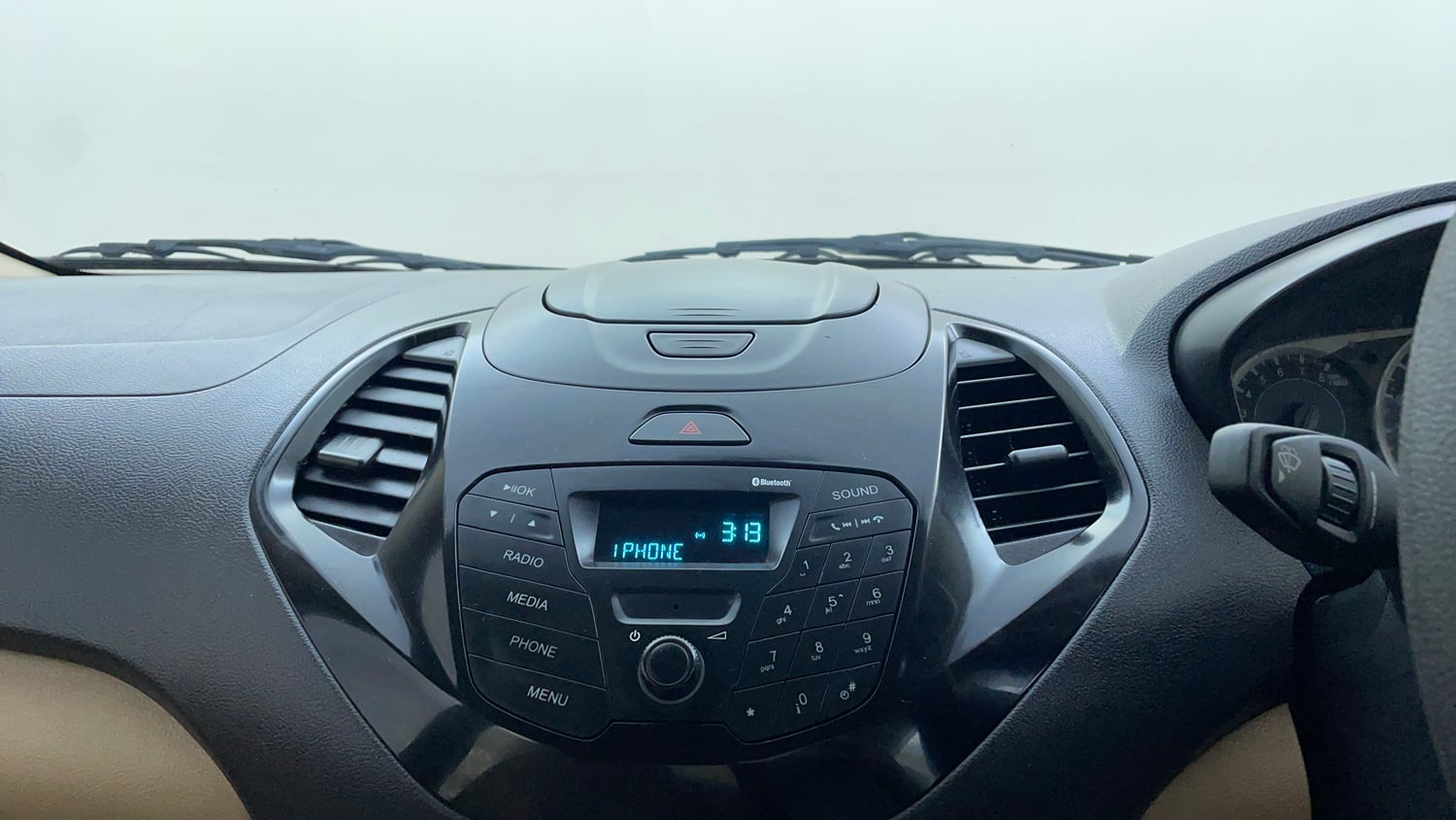 Used 2017 Ford Figo Aspire Titanium 1.2 Ti-VCT Petrol Manual top_features Integrated (in-dash) music system