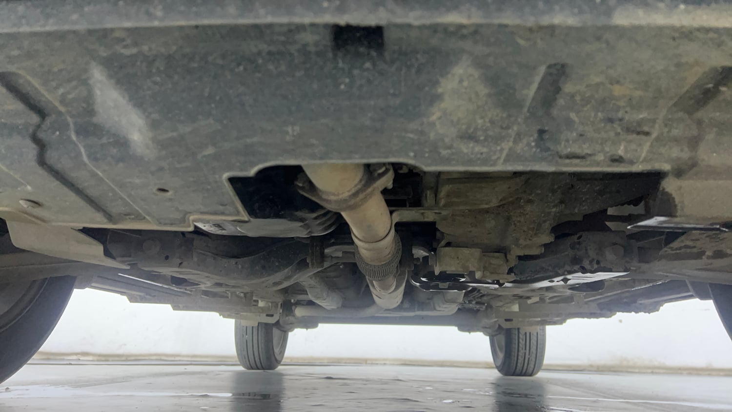 Used 2025 Tata Nexon Creative 1.2 Revotron Petrol 6MT Petrol Manual extra FRONT LEFT UNDERBODY VIEW