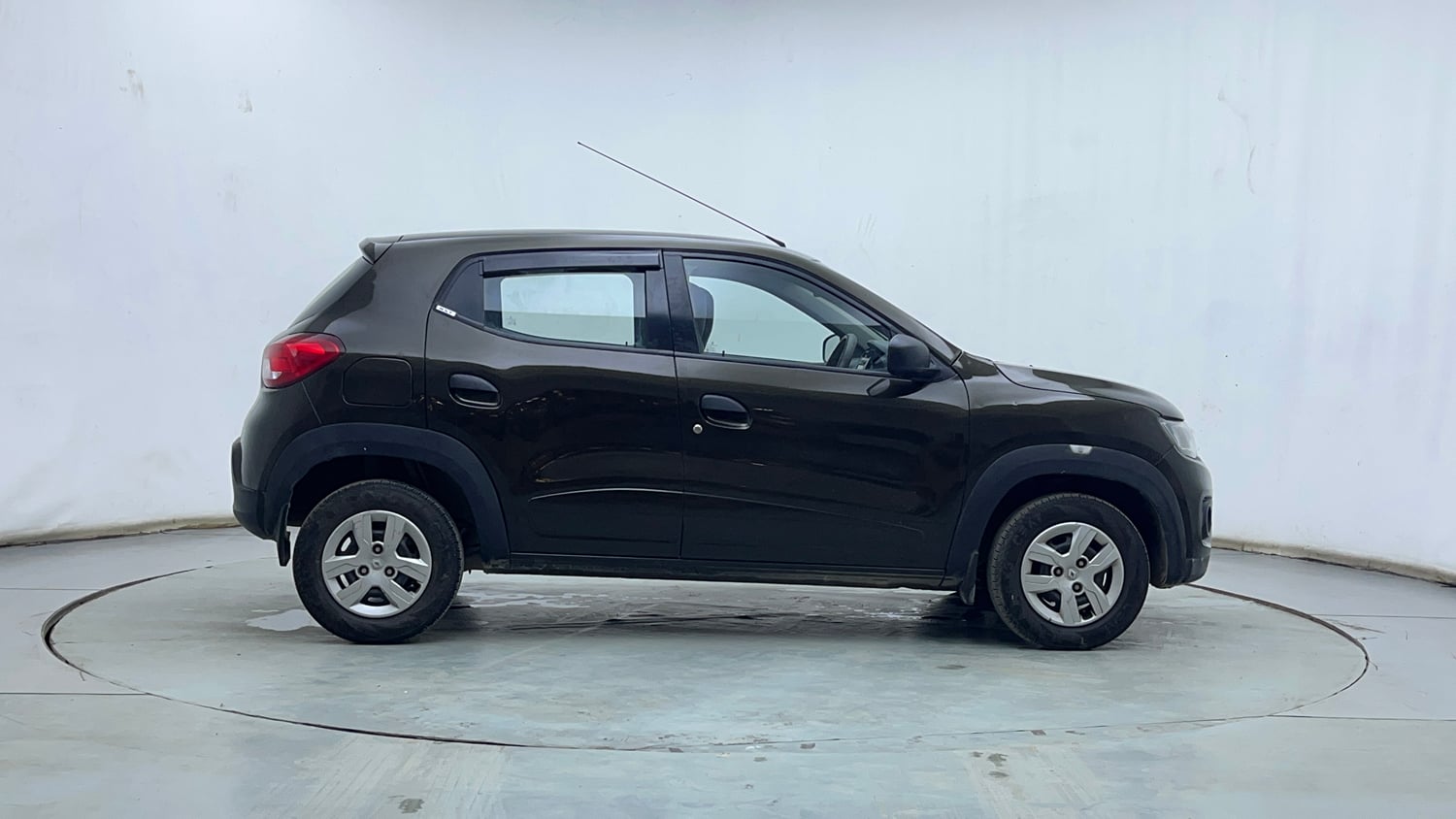 Used 2016 Renault Kwid RXT Petrol Manual exterior RIGHT SIDE VIEW