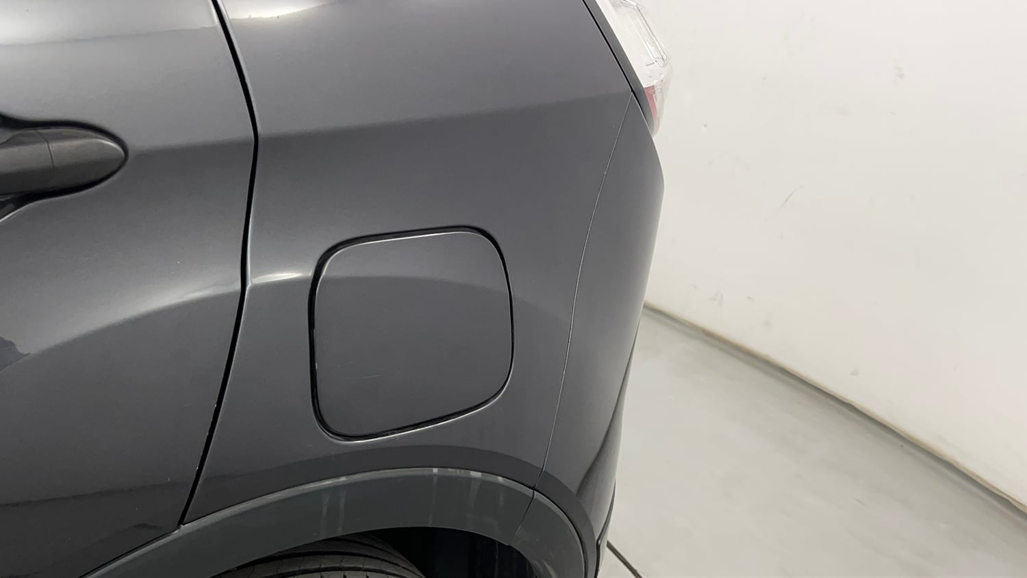 Used 2019 Tata Nexon XM Petrol Manual dents MINOR SCRATCH