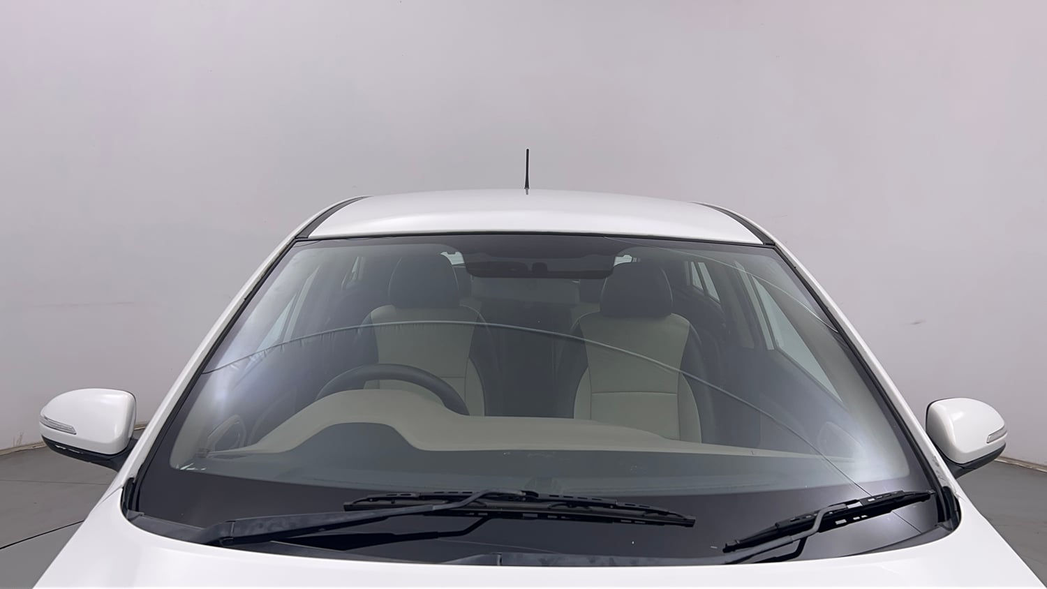 Used 2018 Hyundai Elite i20 Asta 1.4 CRDI (O) Diesel Manual exterior FRONT WINDSHIELD VIEW