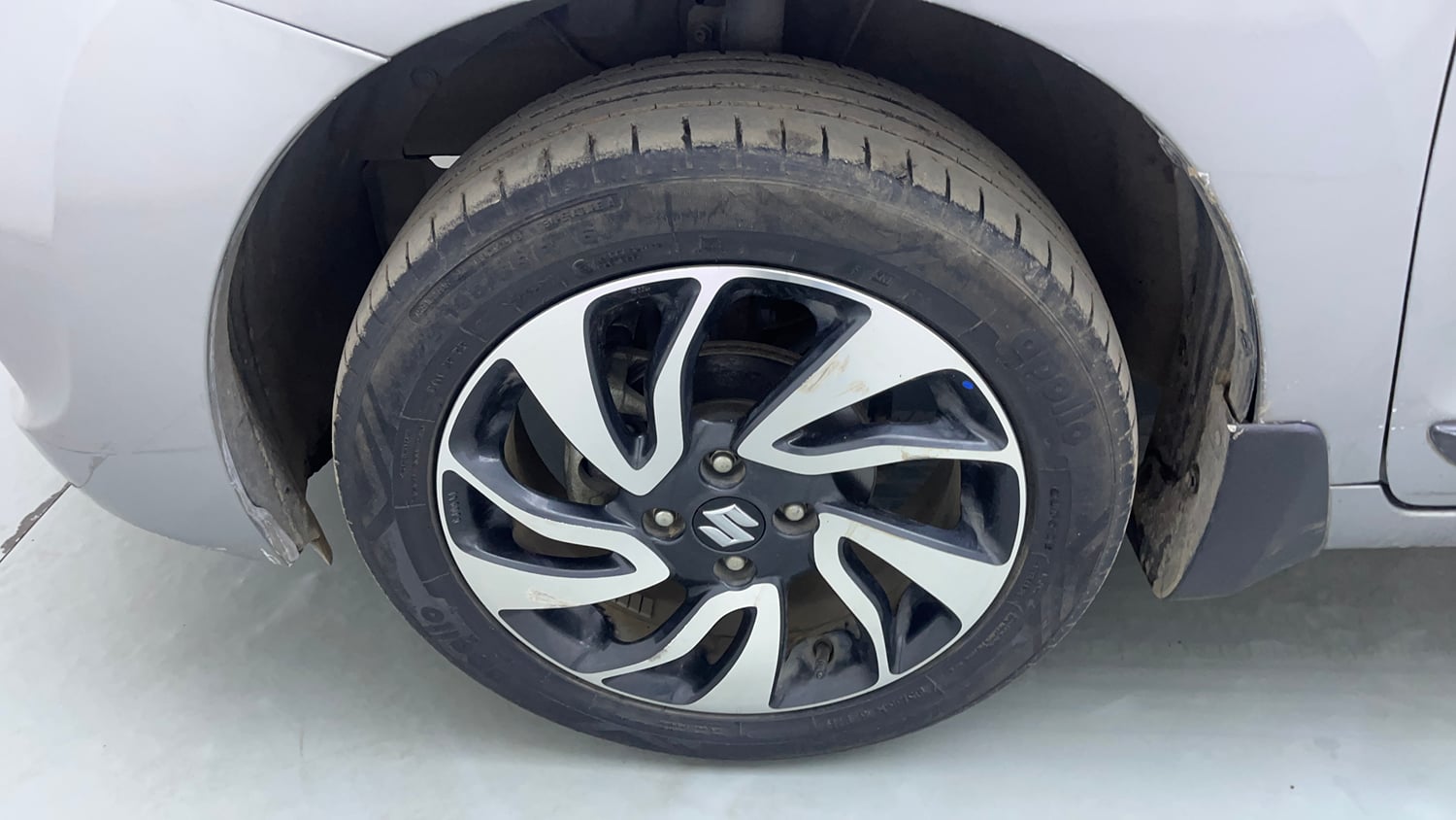 Used 2021 Maruti Suzuki Baleno Zeta Petrol Manual tyres LEFT FRONT TYRE RIM VIEW