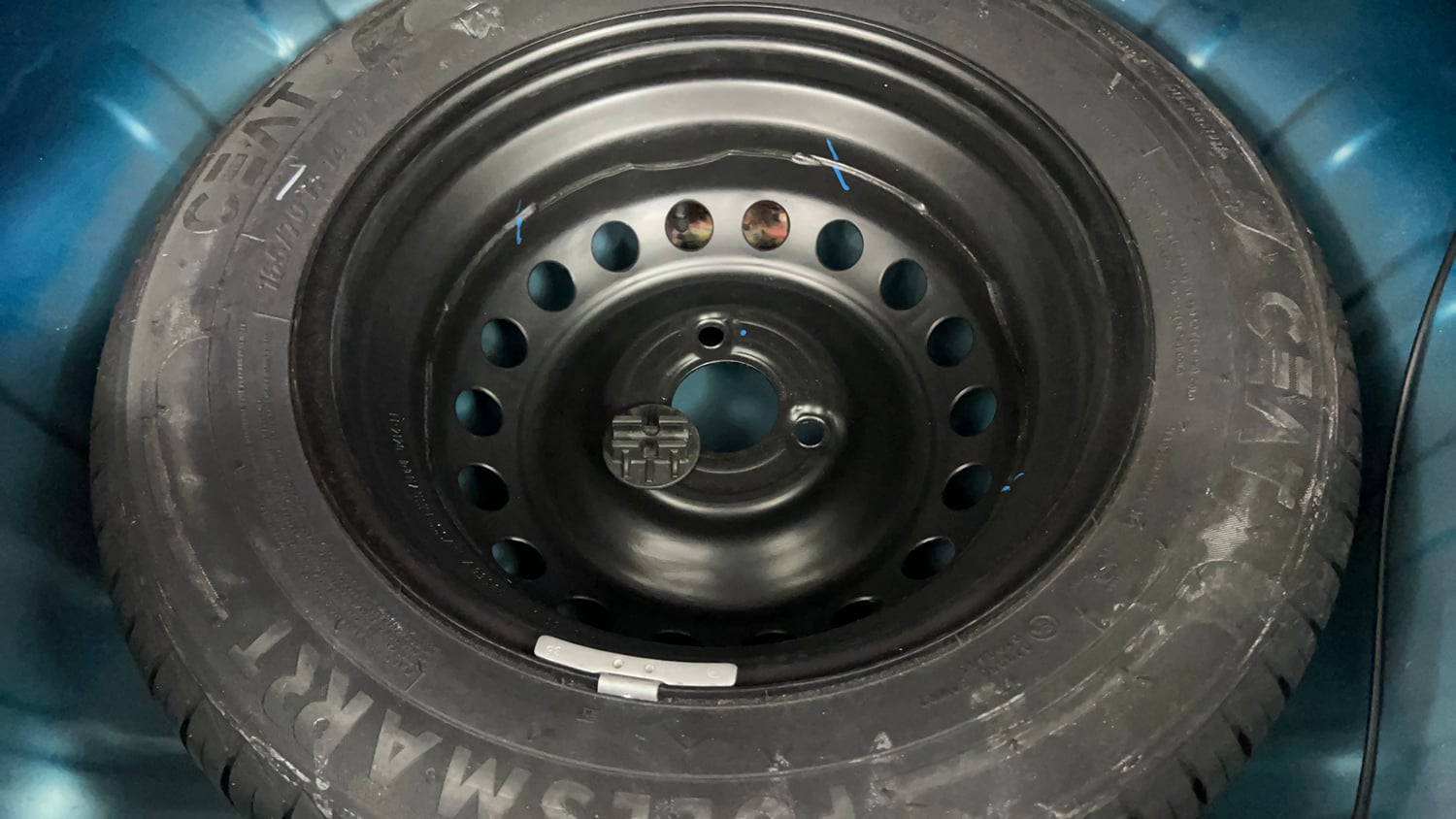 Used 2019 Renault Kwid CLIMBER 1.0 AMT Opt Petrol Automatic tyres SPARE TYRE VIEW