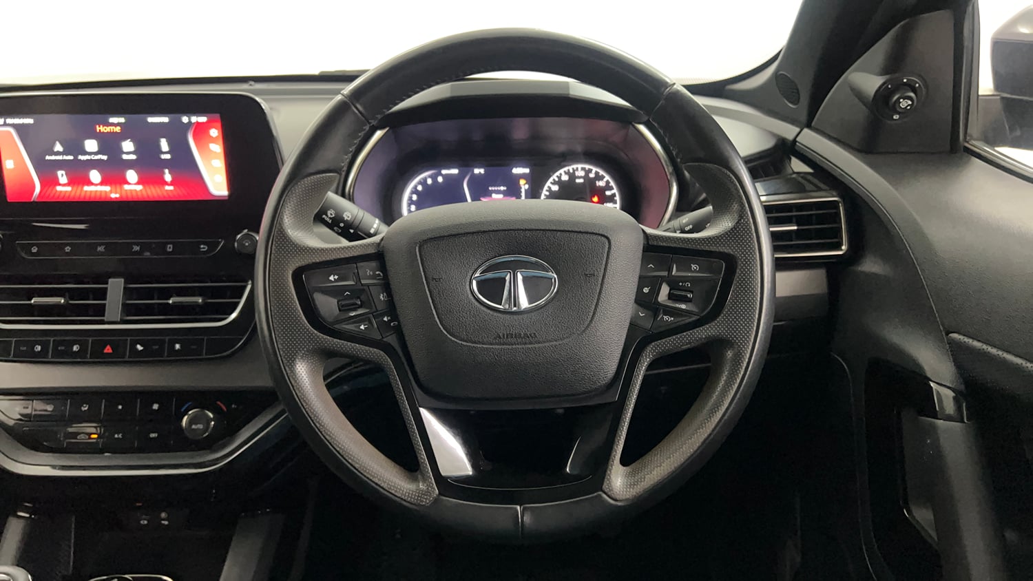 Used 2022 Tata Harrier XZ Plus Dark Edition Diesel Manual interior STEERING VIEW