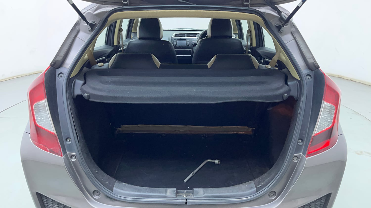 Used 2017 Honda Jazz V Petrol Petrol Manual interior DICKY INSIDE VIEW