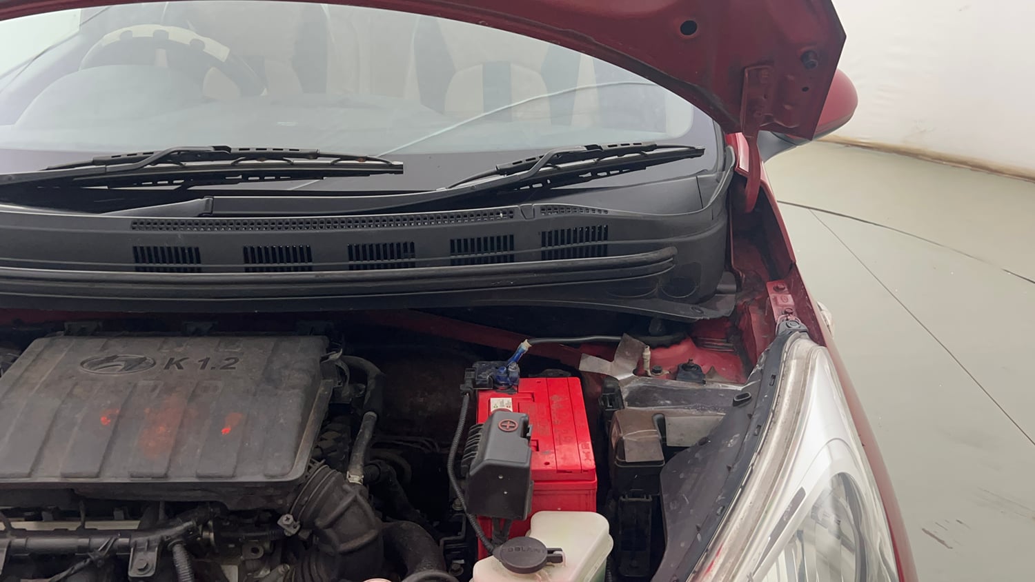 Used 2018 Hyundai Grand i10 Magna 1.2 Kappa VTVT Petrol Manual engine ENGINE LEFT SIDE HINGE & APRON VIEW