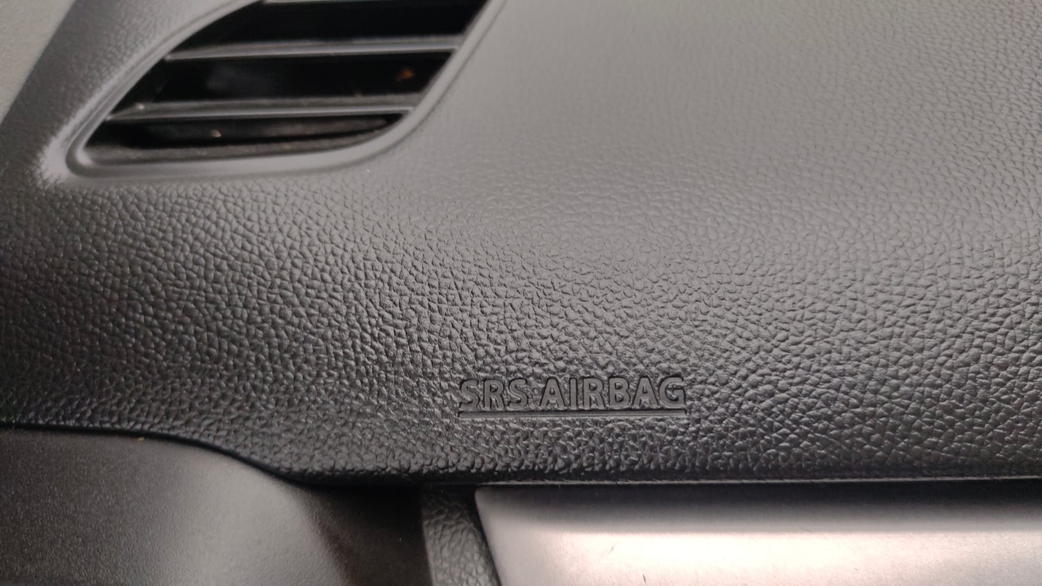 Used 2022 Maruti Suzuki Swift VXi Petrol Manual top_features Airbags