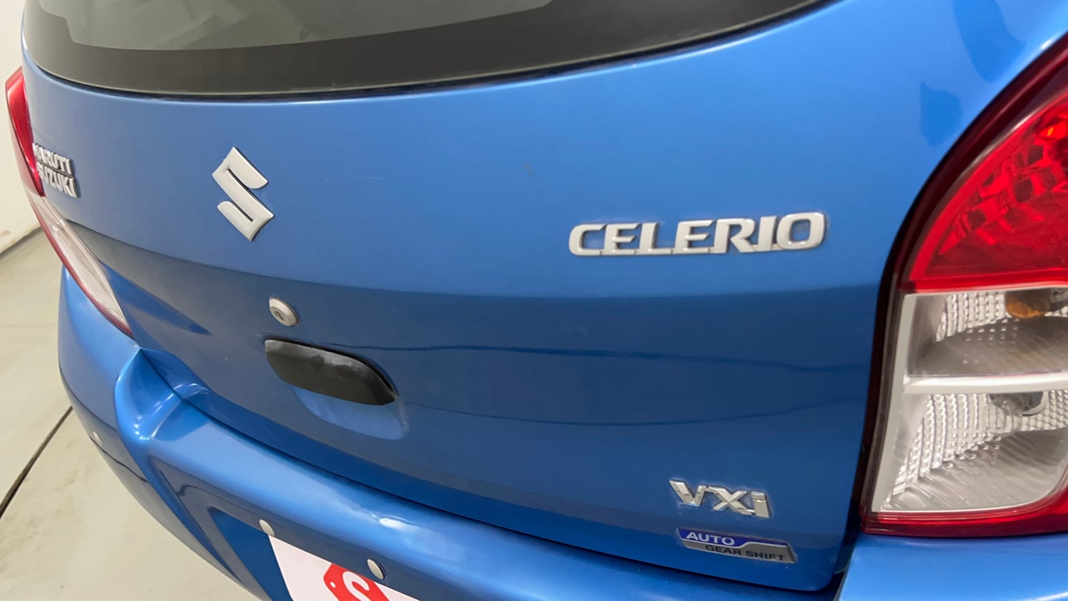 Used 2014 Maruti Suzuki Celerio VXi AMT Petrol Automatic dents MINOR SCRATCH