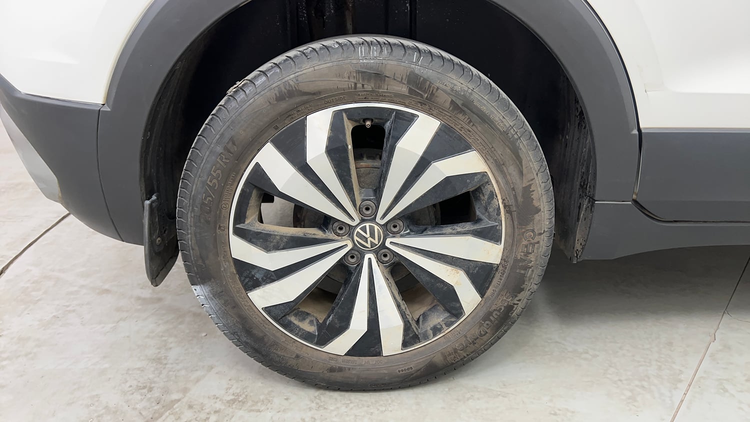 Used 2023 Volkswagen Taigun GT Plus 1.5 TSI DSG Petrol Automatic tyres RIGHT REAR TYRE RIM VIEW