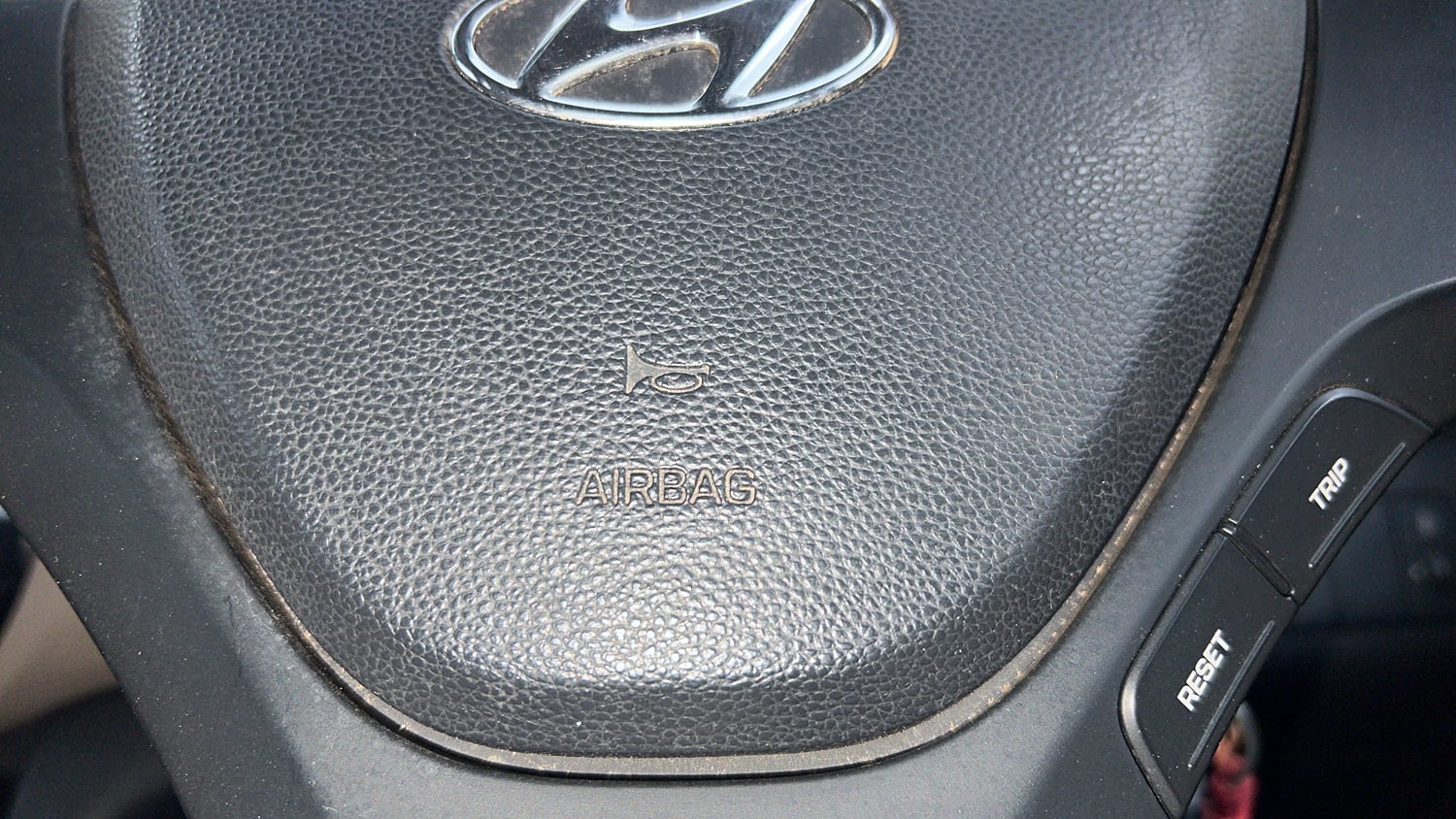 Used 2016 Hyundai Grand i10 Magna 1.2 Kappa VTVT Petrol Manual top_features Airbags