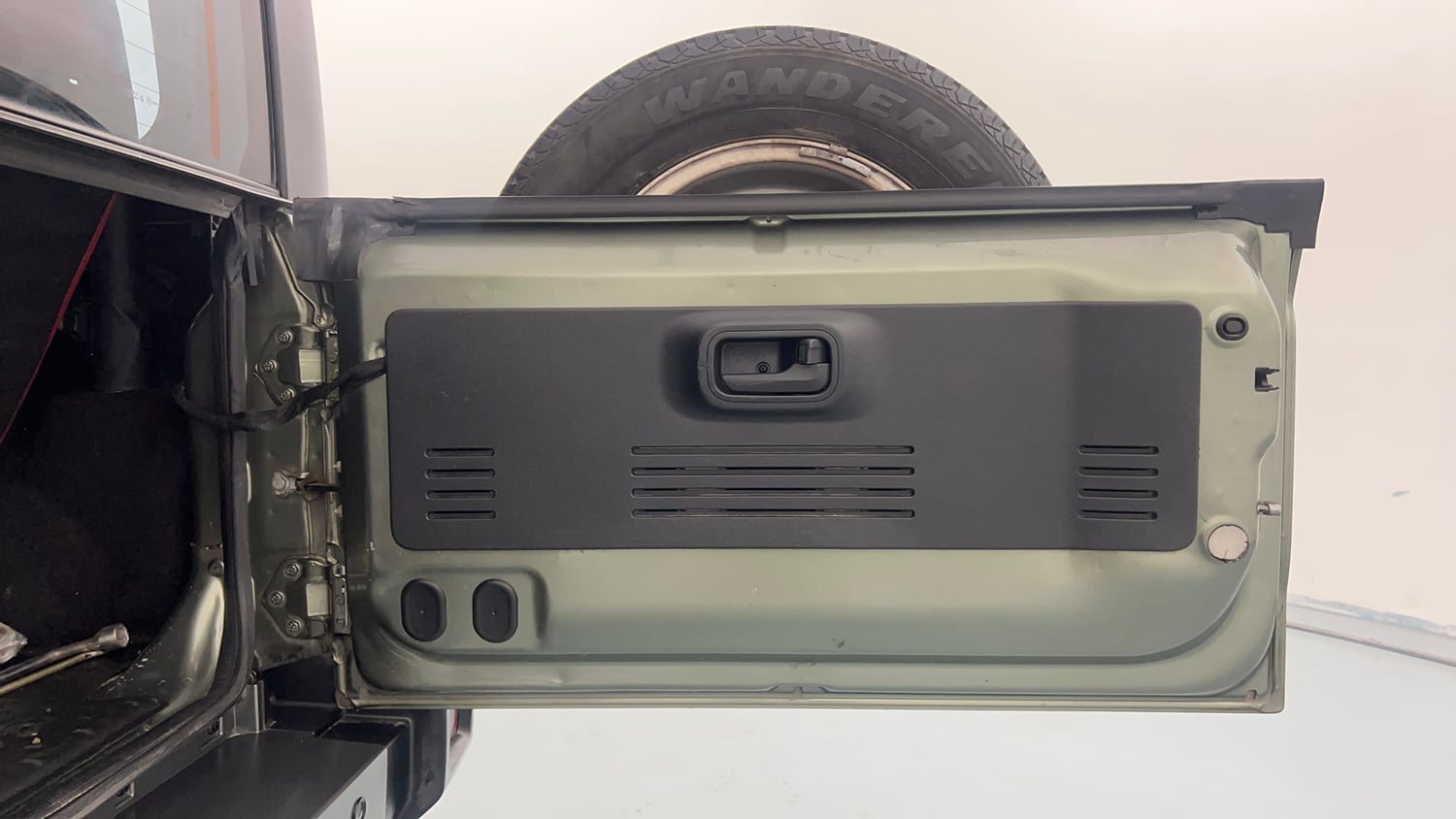 Used 2022 mahindra Thar LX Hard Top Diesel AT 4WD Diesel Automatic interior DICKY DOOR OPEN VIEW
