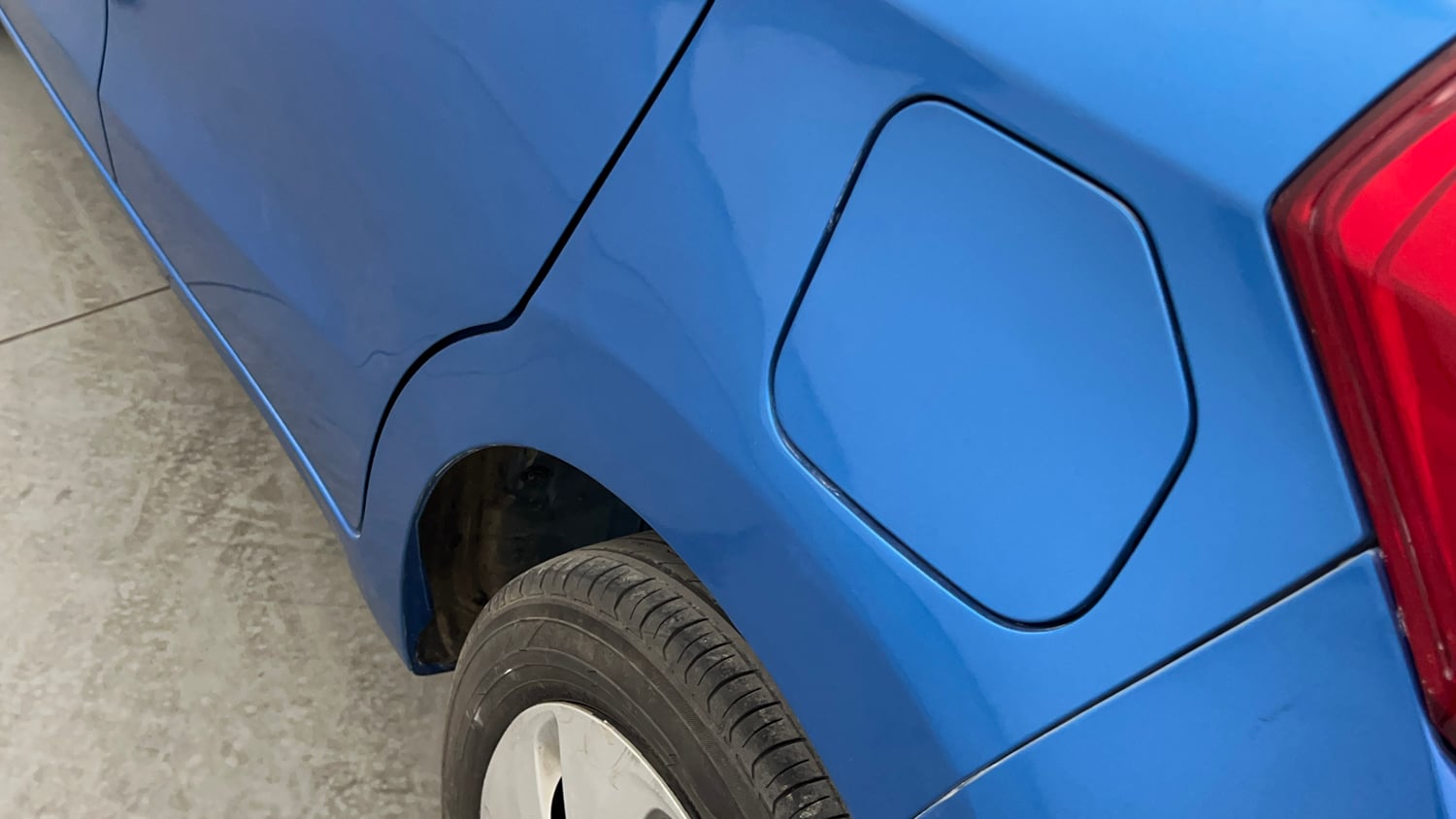 Used 2014 Maruti Suzuki Celerio VXi AMT Petrol Automatic dents MINOR SCRATCH