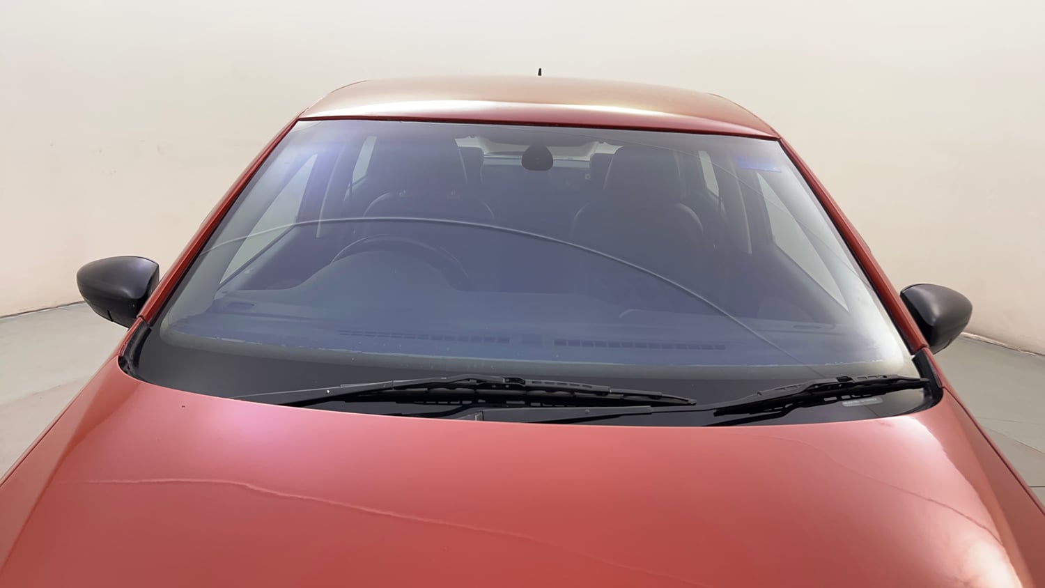 Used 2016 Volkswagen Polo Highline1.2L (P) Petrol Manual exterior FRONT WINDSHIELD VIEW