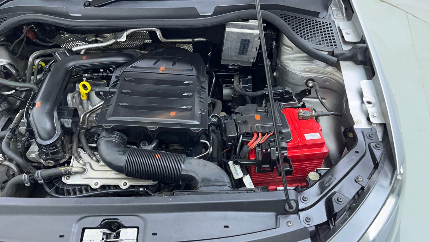 Used 2022 Volkswagen Vento Highline Plus 1.0L TSI Automatic Petrol Automatic engine ENGINE LEFT SIDE VIEW