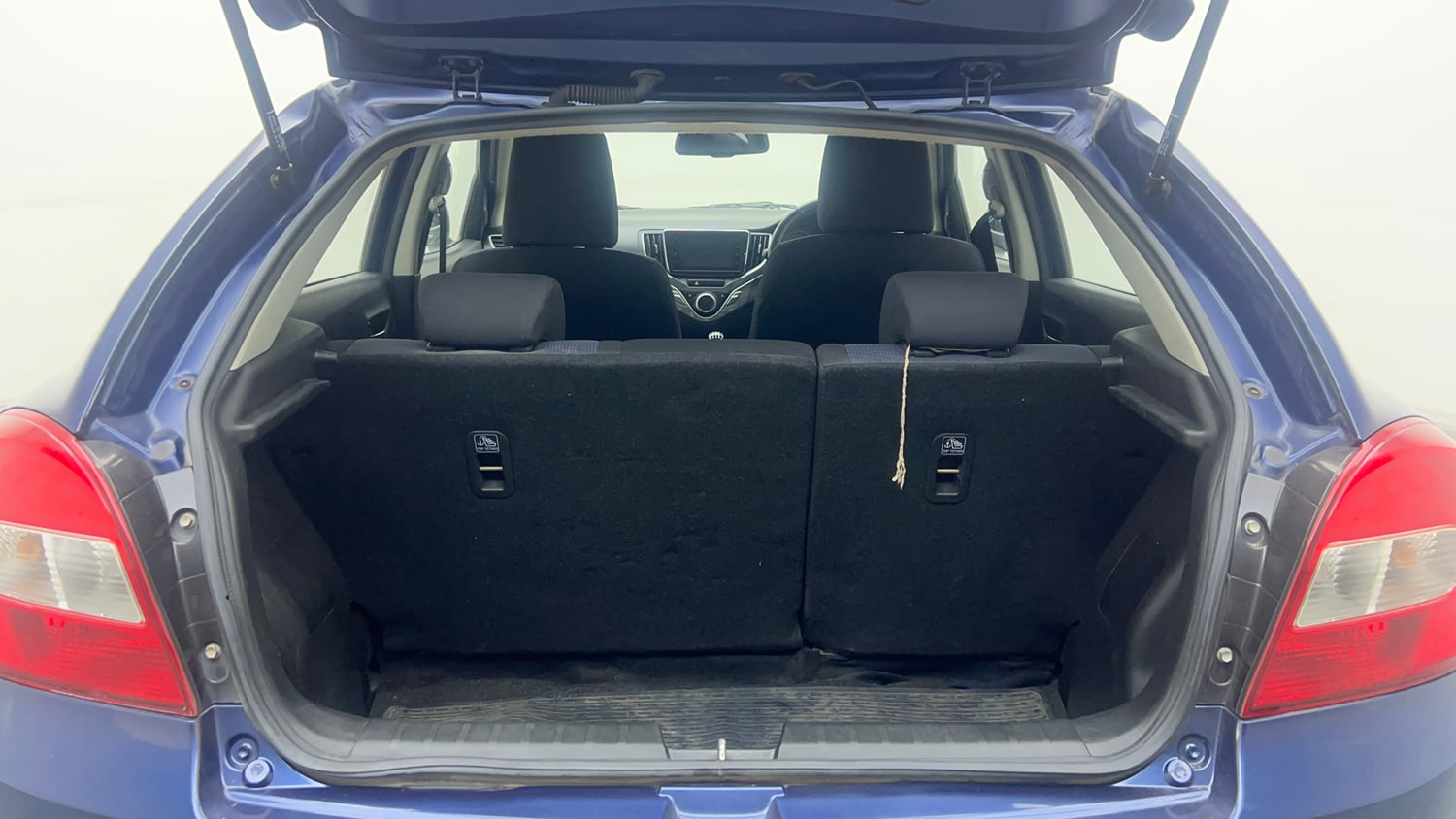 Used 2021 Maruti Suzuki Baleno Zeta Petrol Manual interior DICKY INSIDE VIEW
