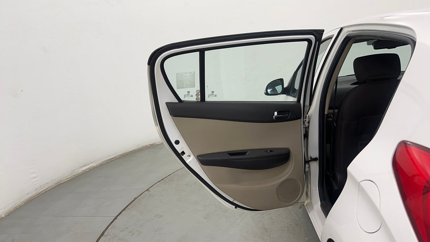 Used 2012 Hyundai i20 Sportz 1.2 Petrol Manual interior LEFT REAR DOOR OPEN VIEW